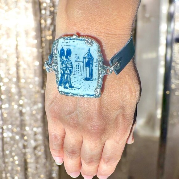 Blue Willow Nutcracker China Leather Bracelet With Silver Blend Bezel Artisanal - Picture 5 of 17